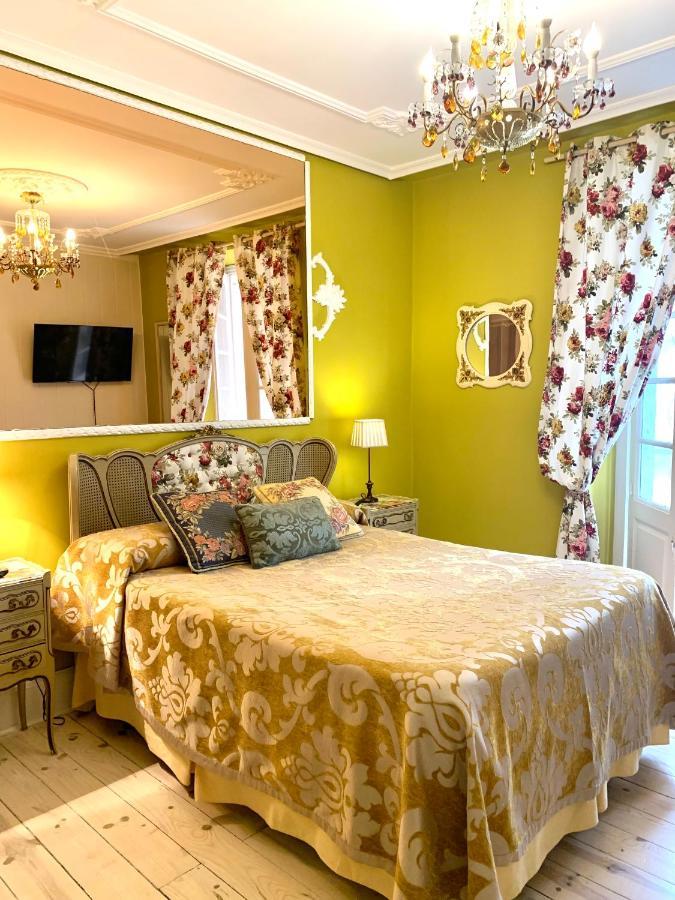 Hostal Boutique Puerta Del Sol Torrelavega Exteriér fotografie