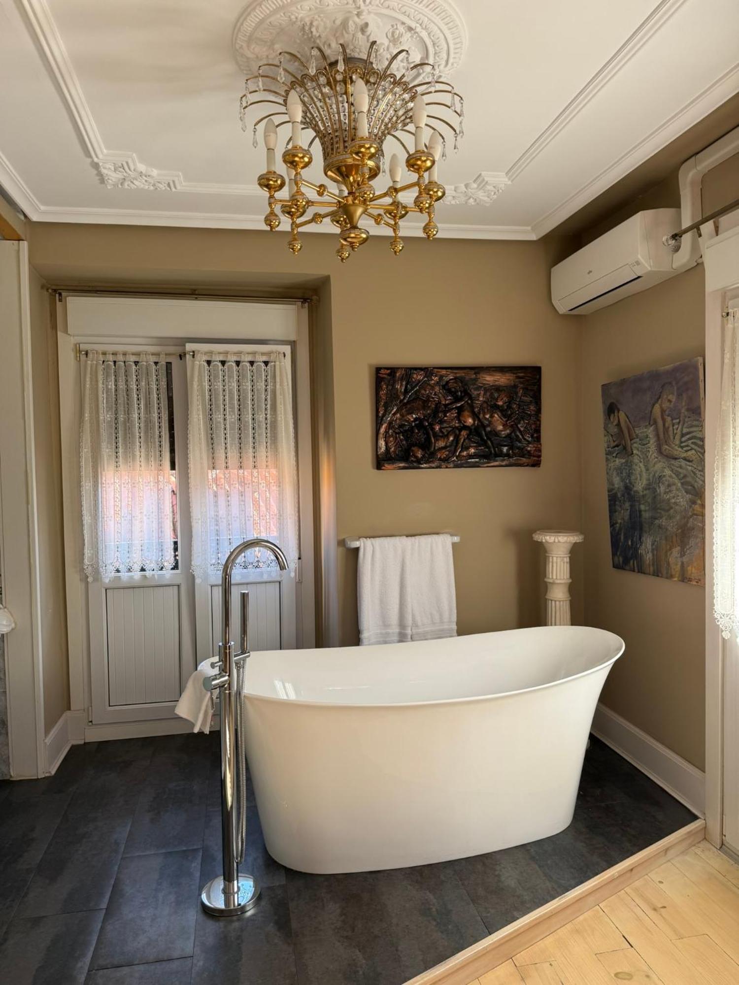 Hostal Boutique Puerta Del Sol Torrelavega Exteriér fotografie