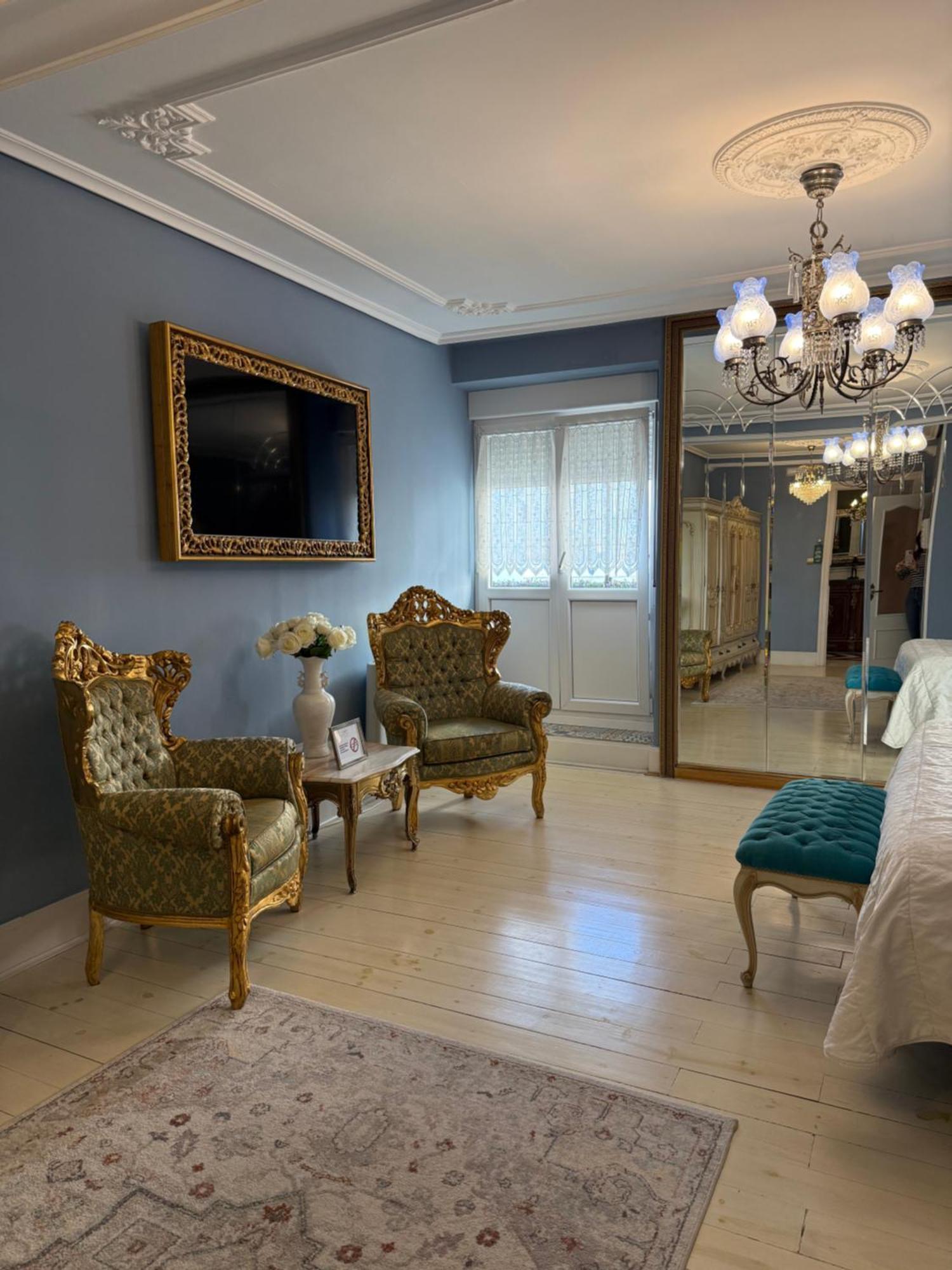 Hostal Boutique Puerta Del Sol Torrelavega Exteriér fotografie