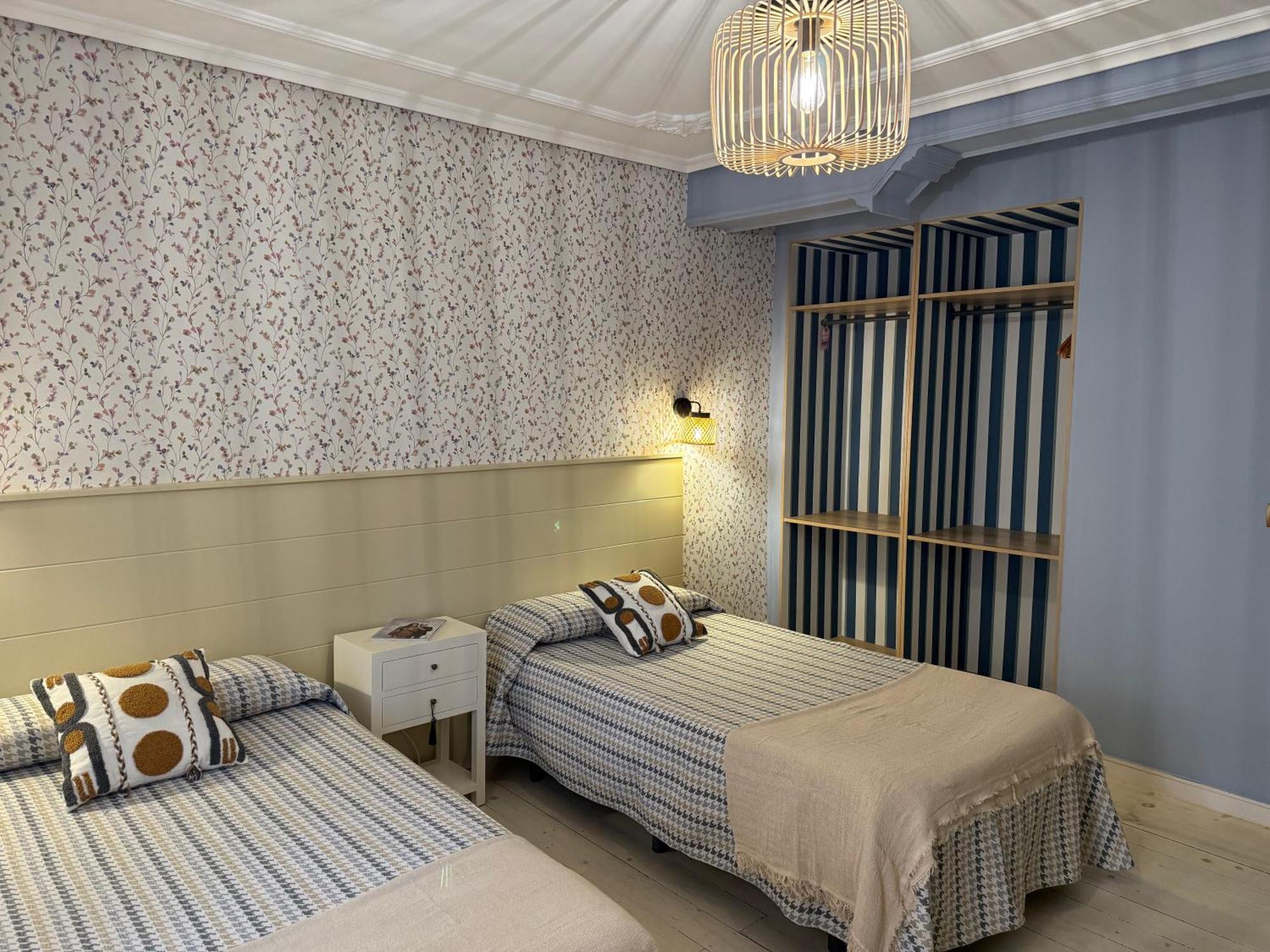 Hostal Boutique Puerta Del Sol Torrelavega Exteriér fotografie