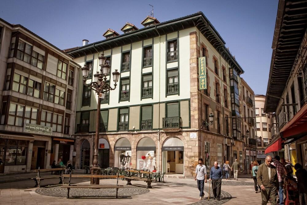 Hostal Boutique Puerta Del Sol Torrelavega Exteriér fotografie